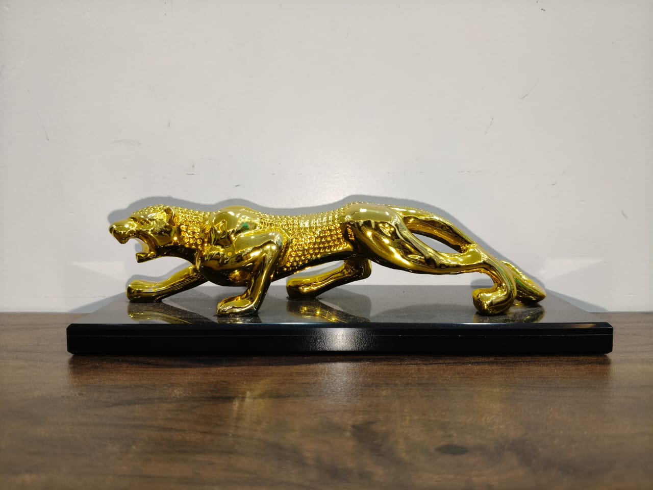 Golden Aluminium Leopard Model